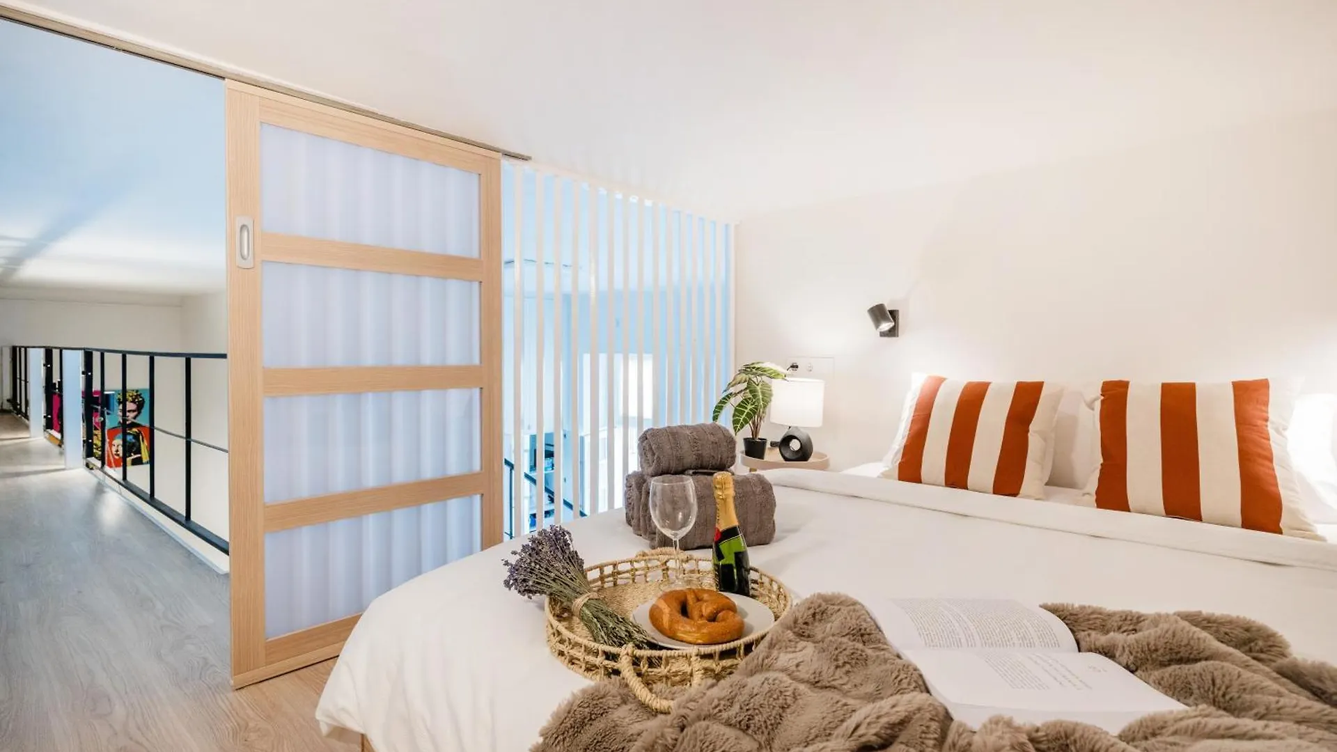 Chic 3Br Heart Of District 7- Central Budapest Gem