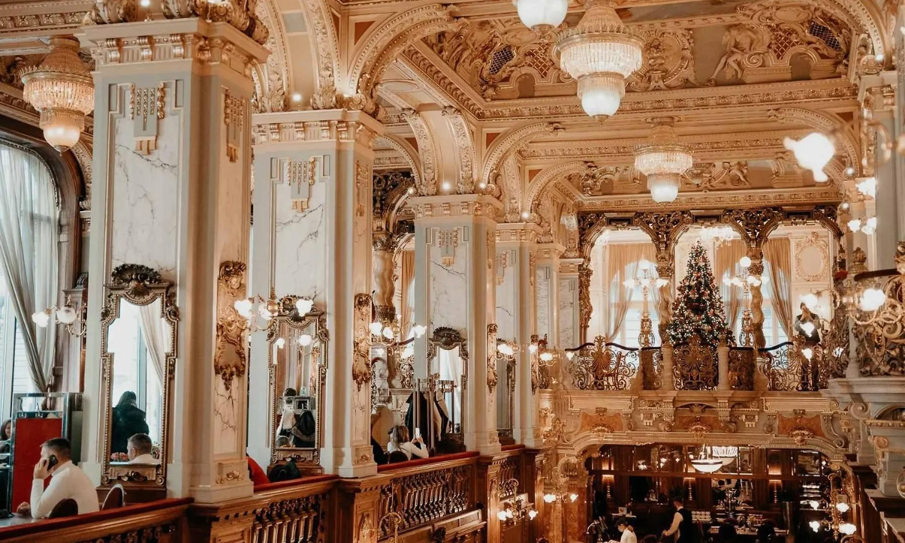 Chic 3Br Heart Of District 7- Central Budapest Gem 0*,