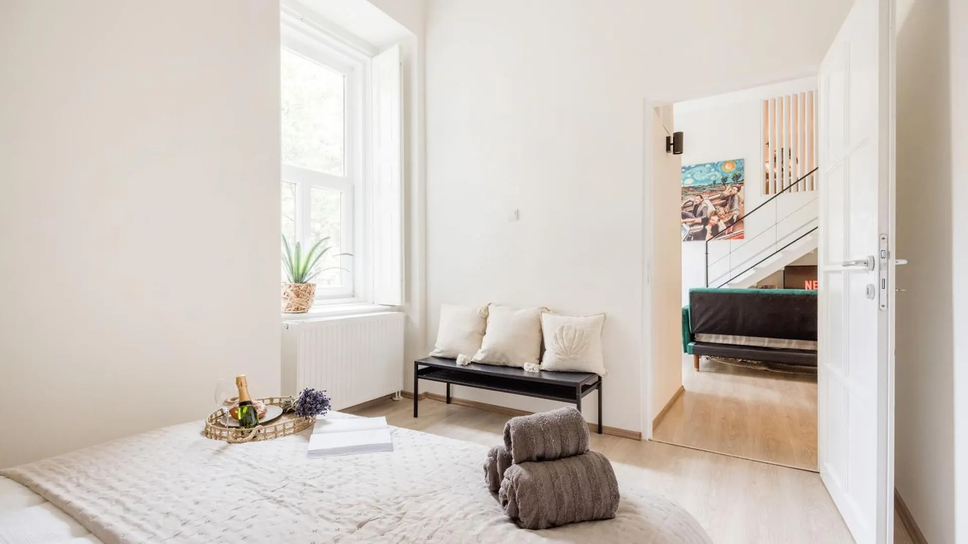 Chic 3Br Heart Of District 7- Central Budapest Gem Hungary