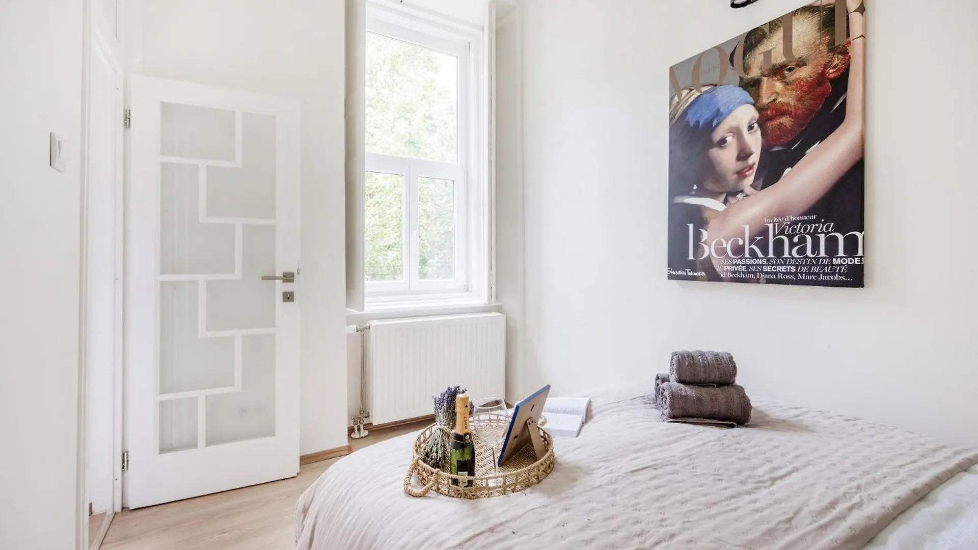 Apartment Chic 3Br Heart Of District 7- Central Budapest Gem