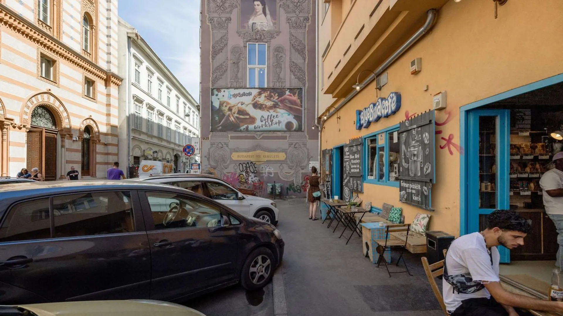 Chic 3Br Heart Of District 7- Central Budapest Gem 0*,  Hungary